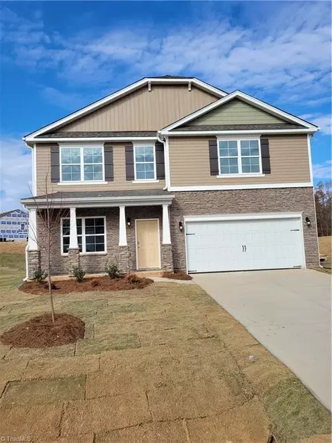 7405 Buckpasser Dr, Greensboro, NC 27455