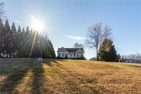 3342 Amostown Rd, Sandy Ridge, NC 27046