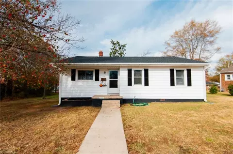 650 Elizabeth St, Burlington, NC 27217