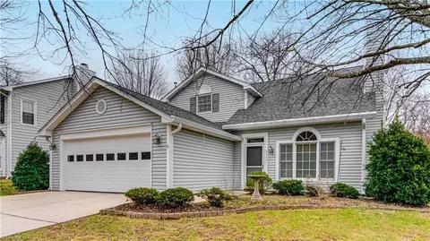 3417 Trail Ridge Dr, Greensboro, NC 27410