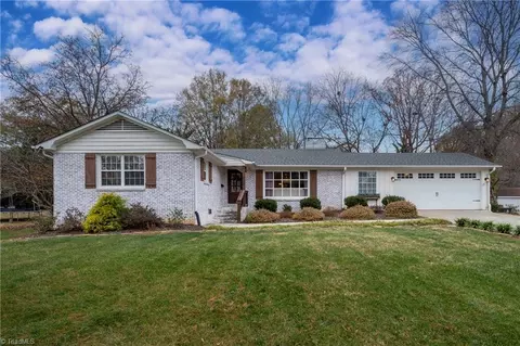2460 Greenwich Rd, Winston Salem, NC 27104