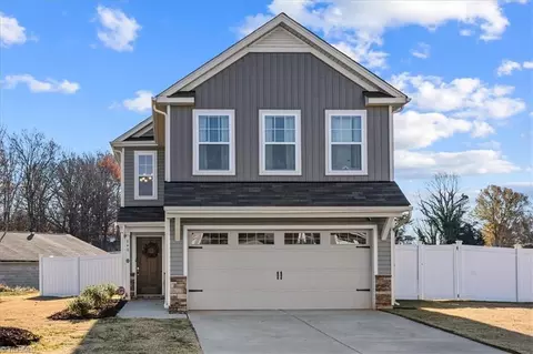 848 Bitting Hall Dr, Rural Hall, NC 27045