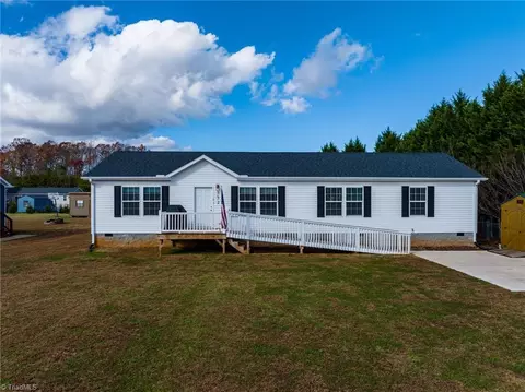 332 Drumstand Rd, Stony Point, NC 28678 photo 1