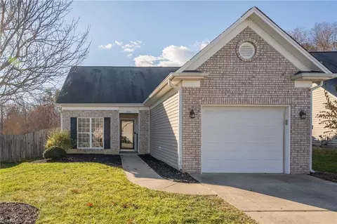 2847 Mossy Meadow Dr, High Point, NC 27265