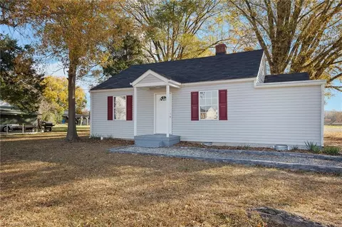 3121 Fieldale Rd, Greensboro, NC 27406