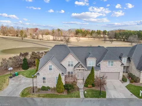 4113 Flagstick Ct, Jamestown, NC 27282