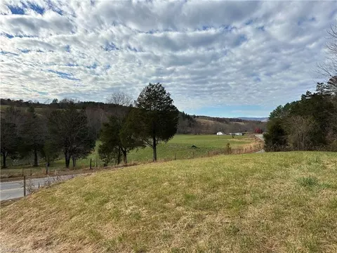 1965 Fish Dam Creek Rd, Wilkesboro, NC 28697