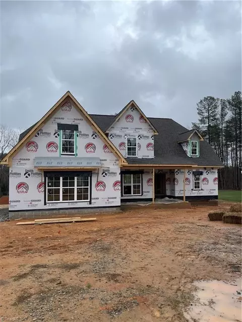 393 Indian Peaks Dr, Winston Salem, NC 27107