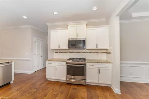 2827 Fallin Ct, High Point, NC 27262 photo 7