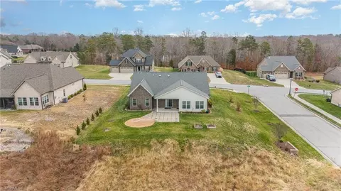 2827 Fallin Ct, High Point, NC 27262 photo 41