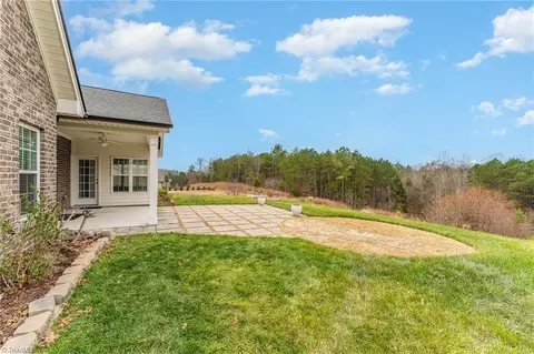 2827 Fallin Ct, High Point, NC 27262 photo 36
