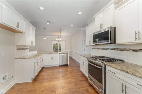 2827 Fallin Ct, High Point, NC 27262 photo 6