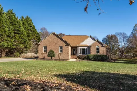 3778 Cameron Ct, Trinity, NC 27370 photo 4