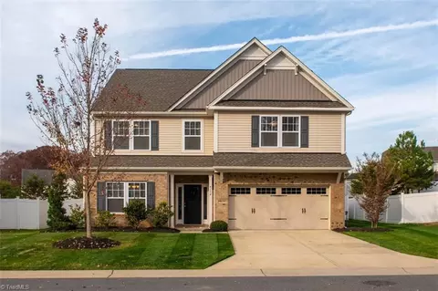 4114 Medina Ct, Pfafftown, NC 27040