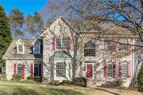 4206 Shoal Creek Dr, Greensboro, NC 27410