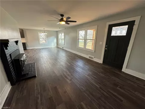 Living - 210 Kirby Rd, King, NC 27021 photo 3 of 4