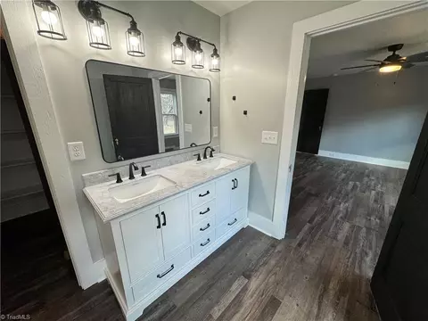 Bath - 210 Kirby Rd, King, NC 27021 photo 3 of 4