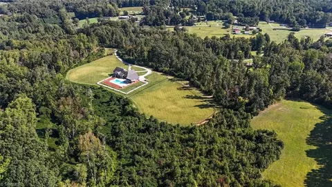 1567 Tyro School Rd, Lexington, NC 27295