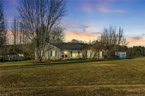 450 Saddlebred Loop, Stokesdale, NC 27357 photo 3