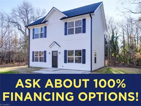 28 King St, Thomasville, NC 27360