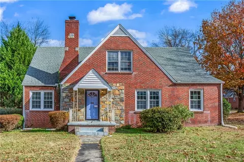 3351 Konnoak Dr, Winston Salem, NC 27127