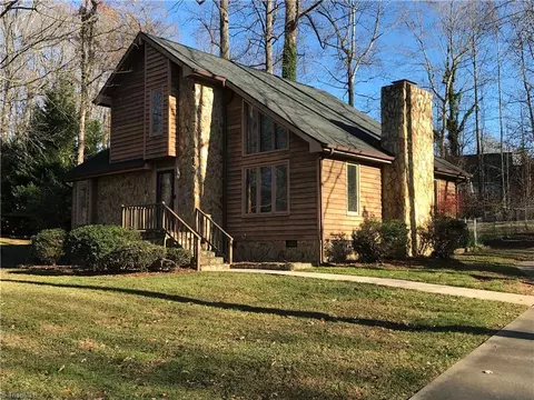 106 Weaver St, Randleman, NC 27317