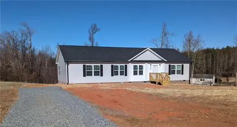 1367 Grooms Rd, Reidsville, NC 27320