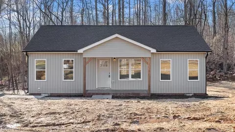 6863 Crooked Stream Ln, Thomasville, NC 27360