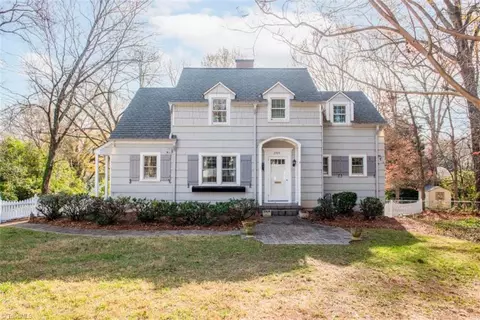 2024 Colonial Pl, Winston Salem, NC 27104