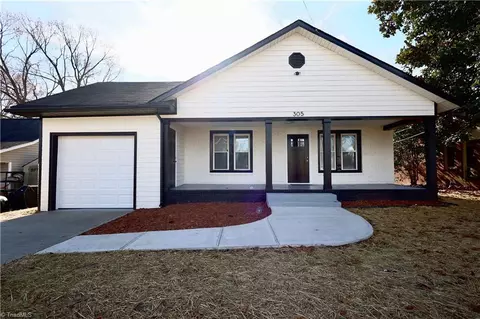 305 Carter St, Madison, NC 27025