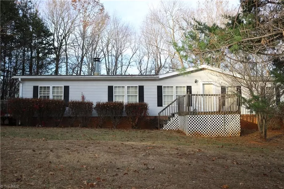 532 Opal Park Ln, Kernersville, NC 27284 18 Photos Movoto