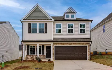 4238 Honeysuckle Vine Dr, Winston Salem, NC 27106