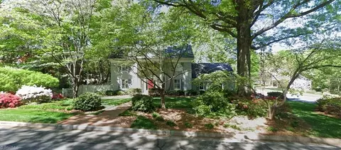 1011 Rollingwood Dr, Greensboro, NC 27410