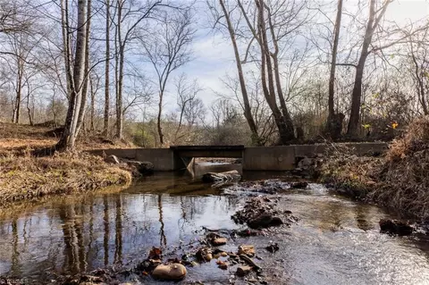 000 Nc Highway 16 S, Moravian Falls, NC 28654