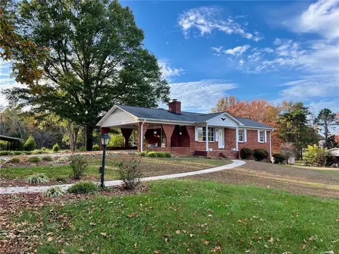 2243 Conrad Hill Mine Rd, Lexington, NC 27292