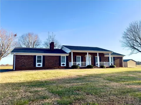 1616 Asbury Church Rd, Hamptonville, NC 27020