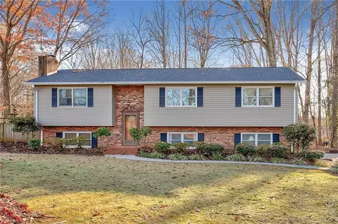 475 Country Ln, Mocksville, NC 27028