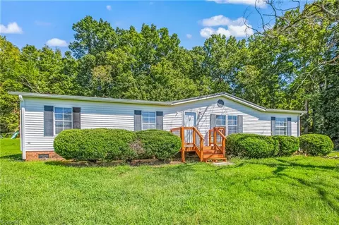 937 Koontz Rd, Lexington, NC 27295