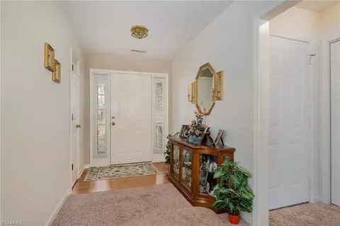 3884 Range Crest Ct, High Point, NC 27265 photo 5