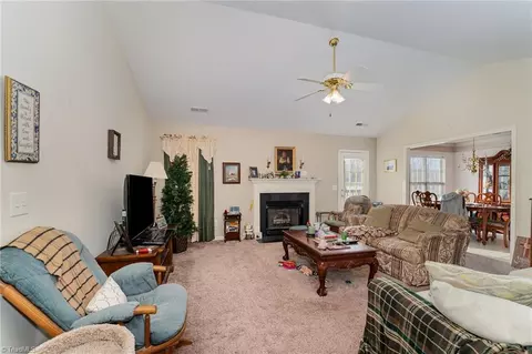 3884 Range Crest Ct, High Point, NC 27265 photo 6