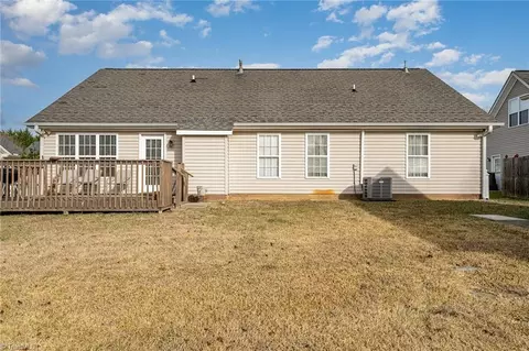 3884 Range Crest Ct, High Point, NC 27265 photo 25