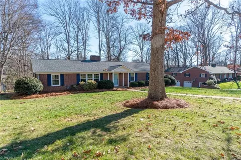 649 Quarterstaff Rd, Winston Salem, NC 27104