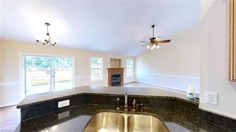 4642 Colonial Cir, Trinity, NC 27370 photo 8