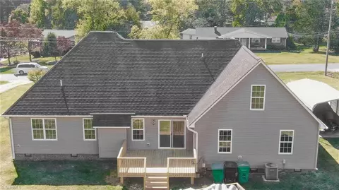 4642 Colonial Cir, Trinity, NC 27370 photo 7