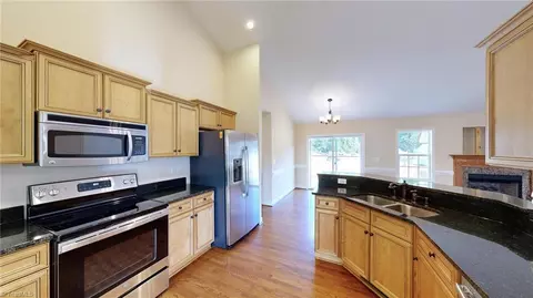 4642 Colonial Cir, Trinity, NC 27370 photo 9
