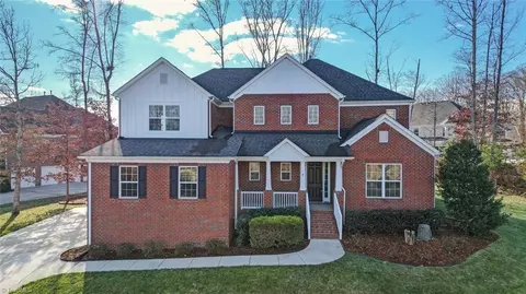 7 Towneley Ct, Greensboro, NC 27455