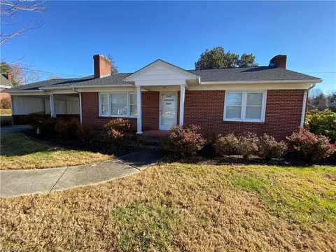 1890 Westfield Rd, Mount Airy, NC 27030