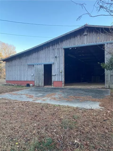 5357 Caraway Mountain Rd, Sophia, NC 27350