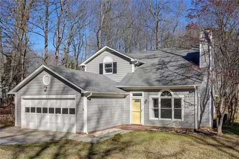 3602 Riverwood Ct, Greensboro, NC 27410