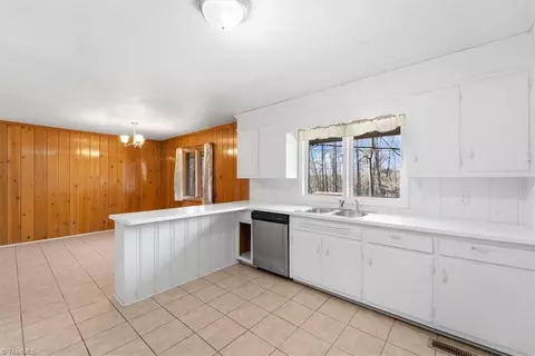 2113 Scott Rd, Browns Summit, NC 27214 photo 13